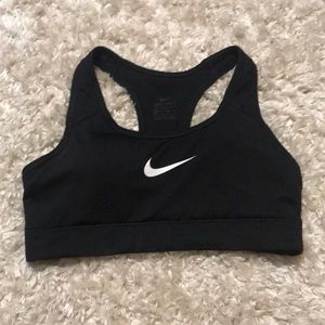 Nike sports bra !! | NO LONGER SELLING